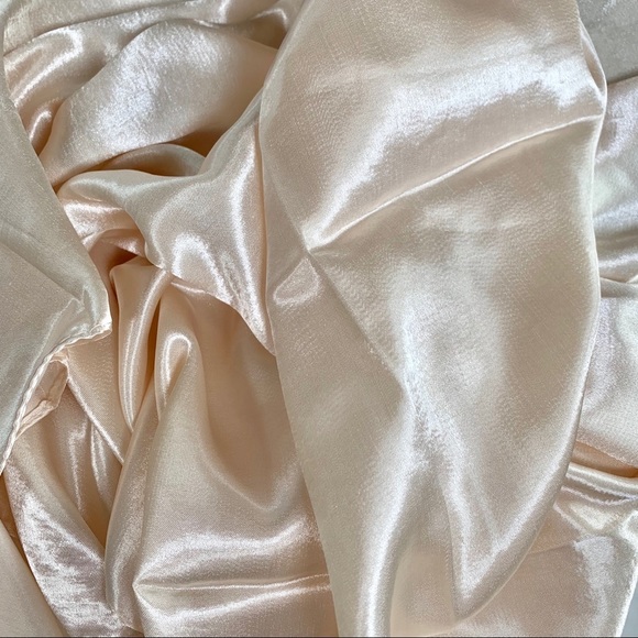 Elegant Silk Scarves - Picture 4 of 7